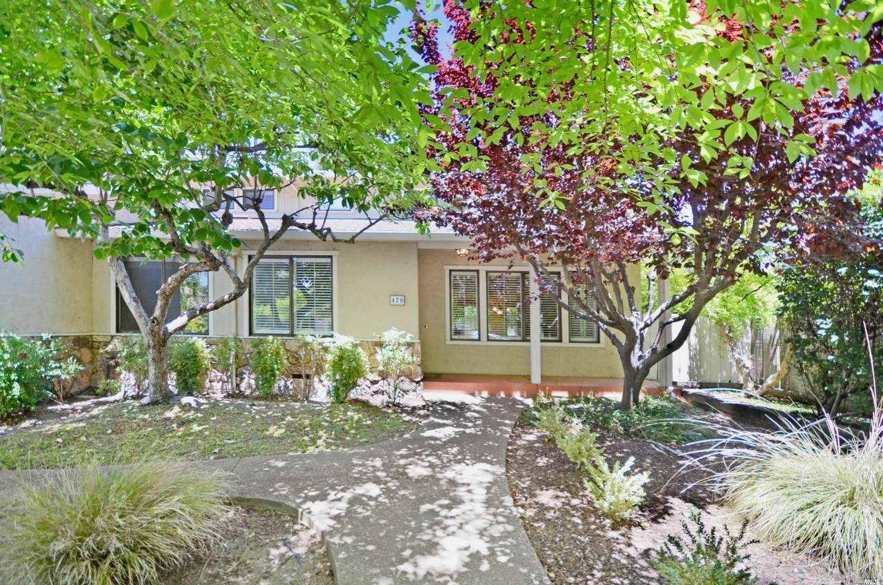 478 France Street - Photo 1