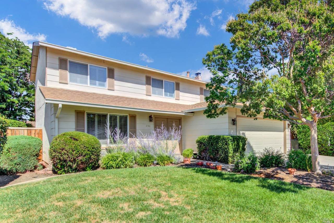 296 Plantation Way - Photo 1