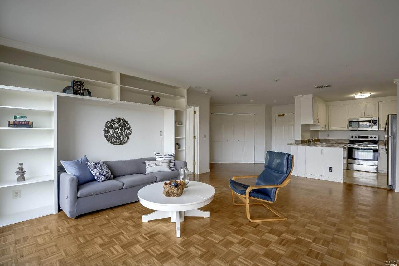 100 Thorndale Drive - Photo 1