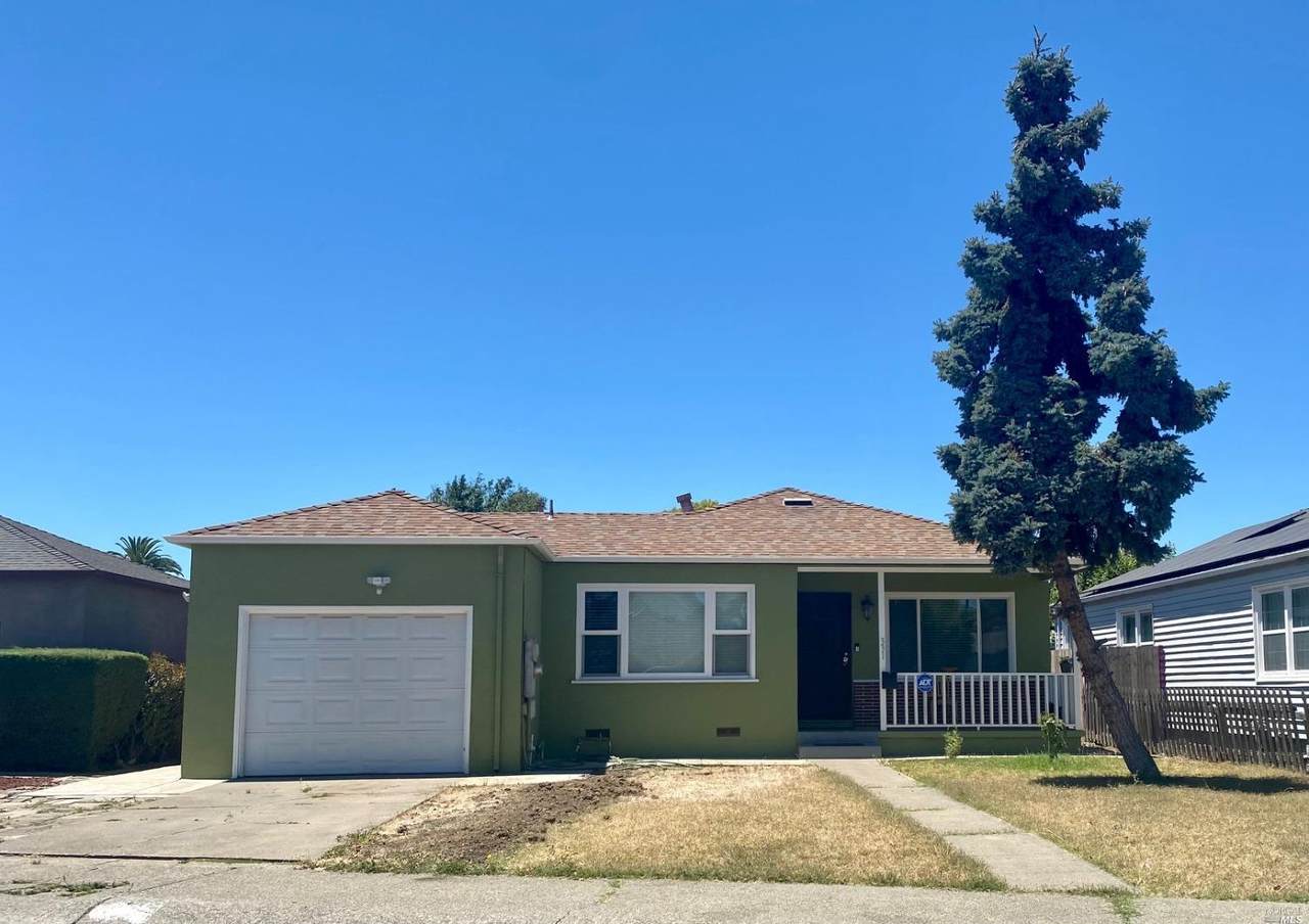 331 Bw Williams Drive - Photo 1