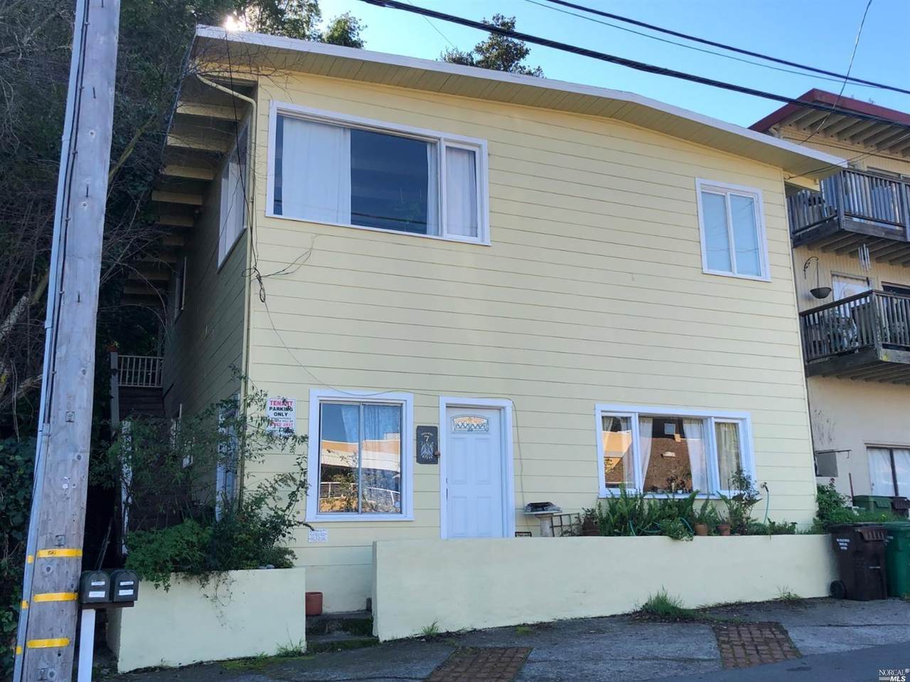 7 Homestead Boulevard - Photo 1