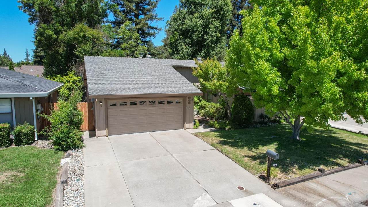 335 Zephyr Ranch Drive - Photo 1