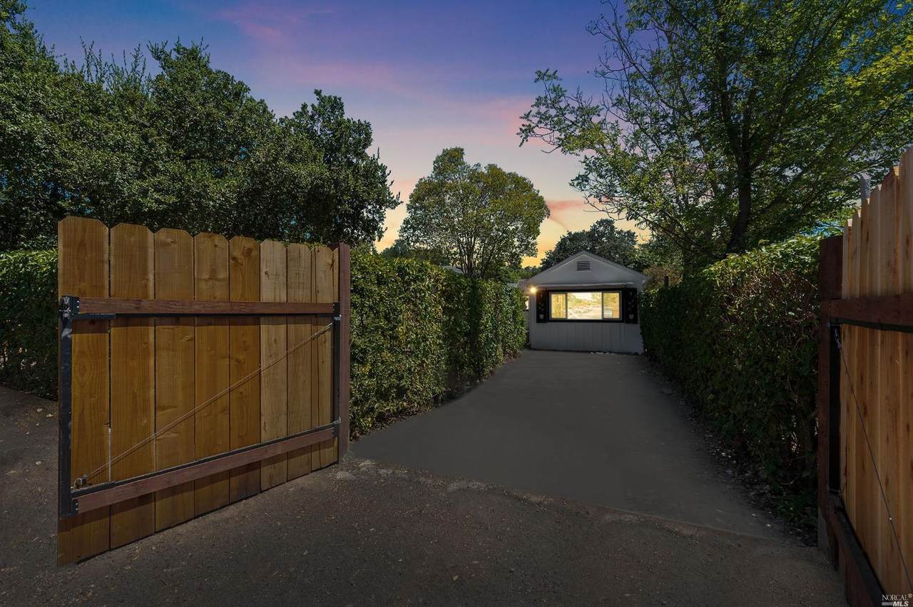 44 Vallejo Avenue - Photo 1