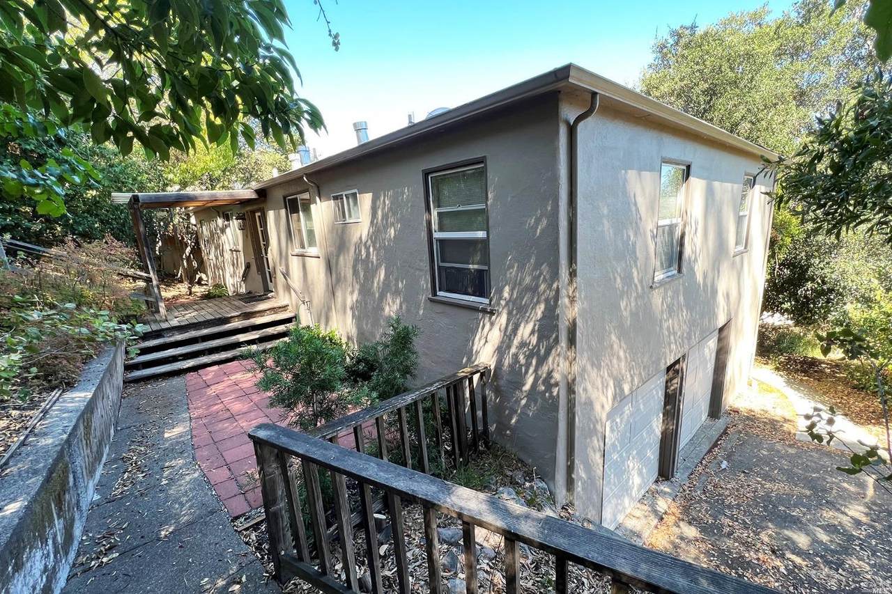 60 Ridge Avenue - Photo 1