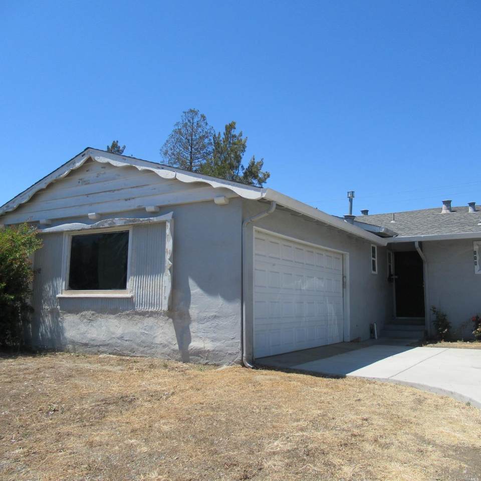 118 Taper Avenue - Photo 1