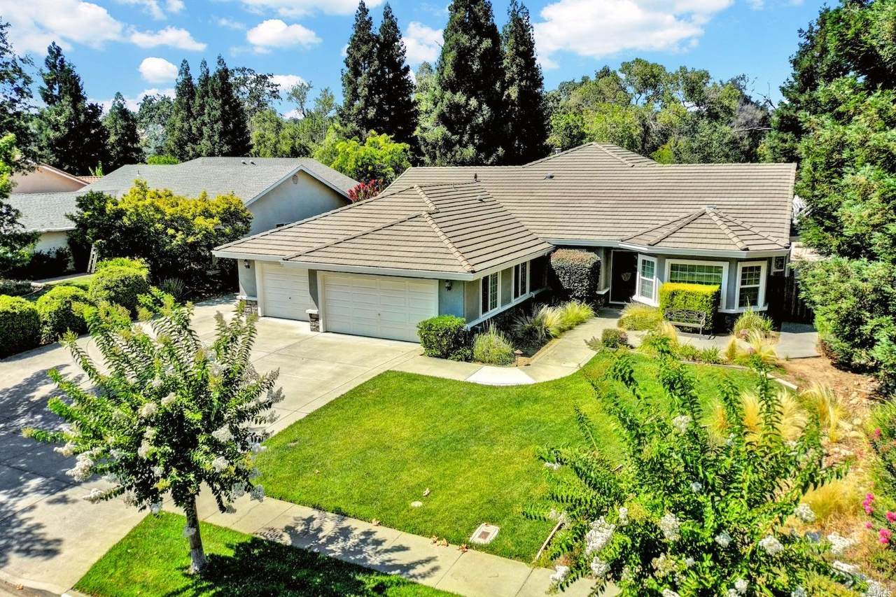 956 Granada Lane - Photo 1