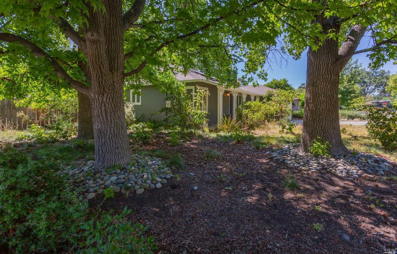 295 Keats Circle - Photo 1