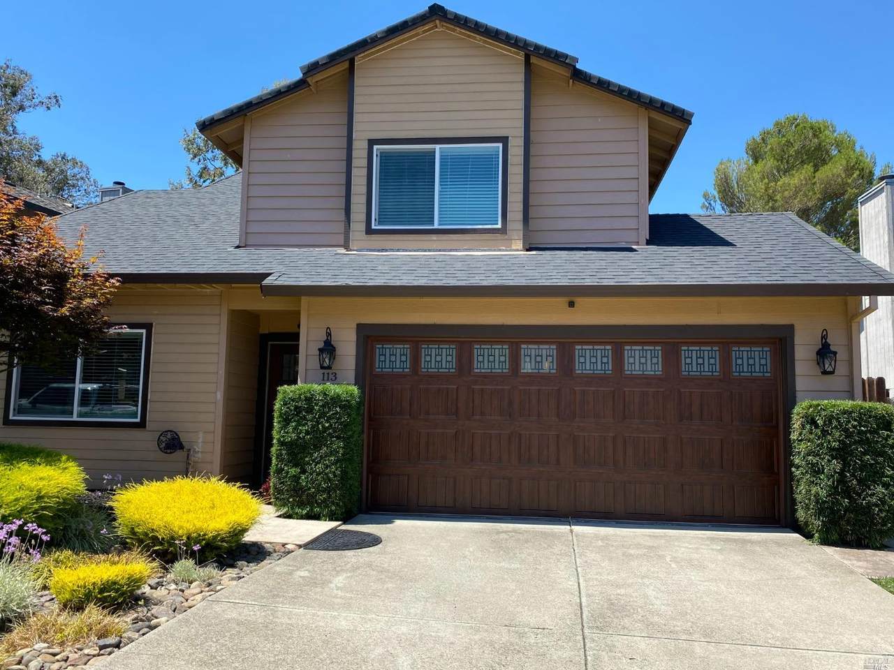 113 Nicole Way - Photo 1