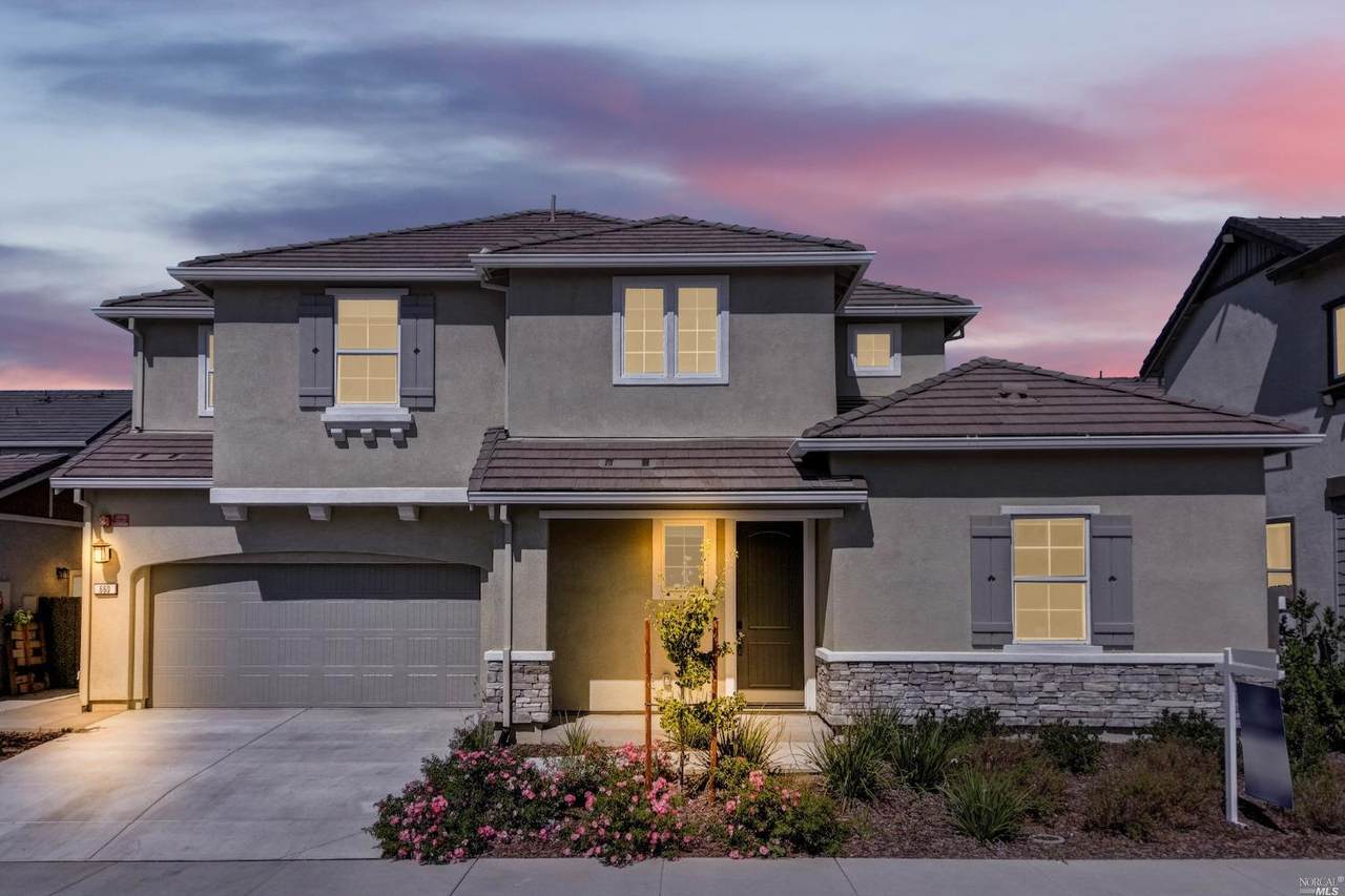 660 Dahlia Drive - Photo 1
