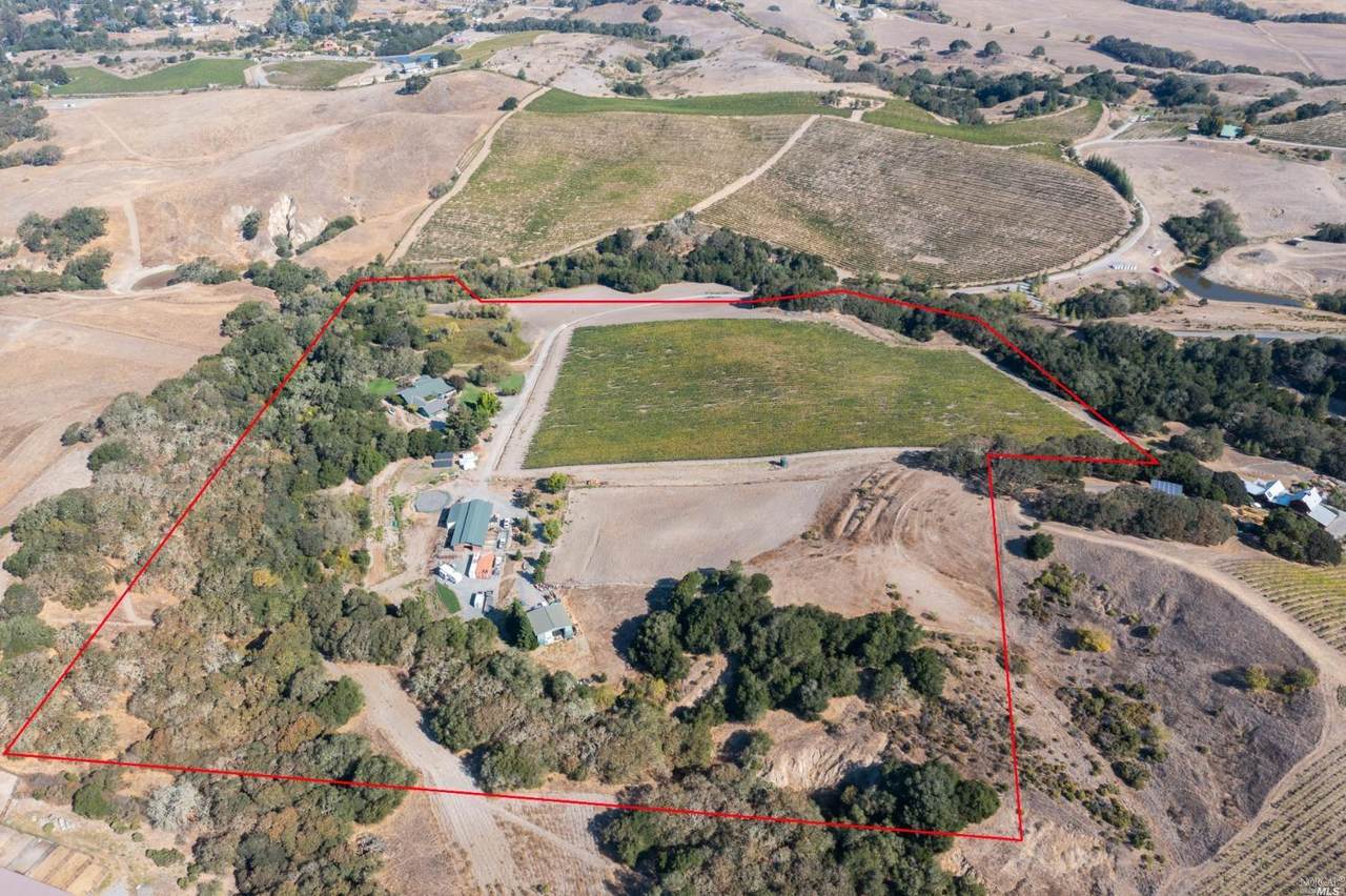 121 Mary Paige Lane - Photo 1