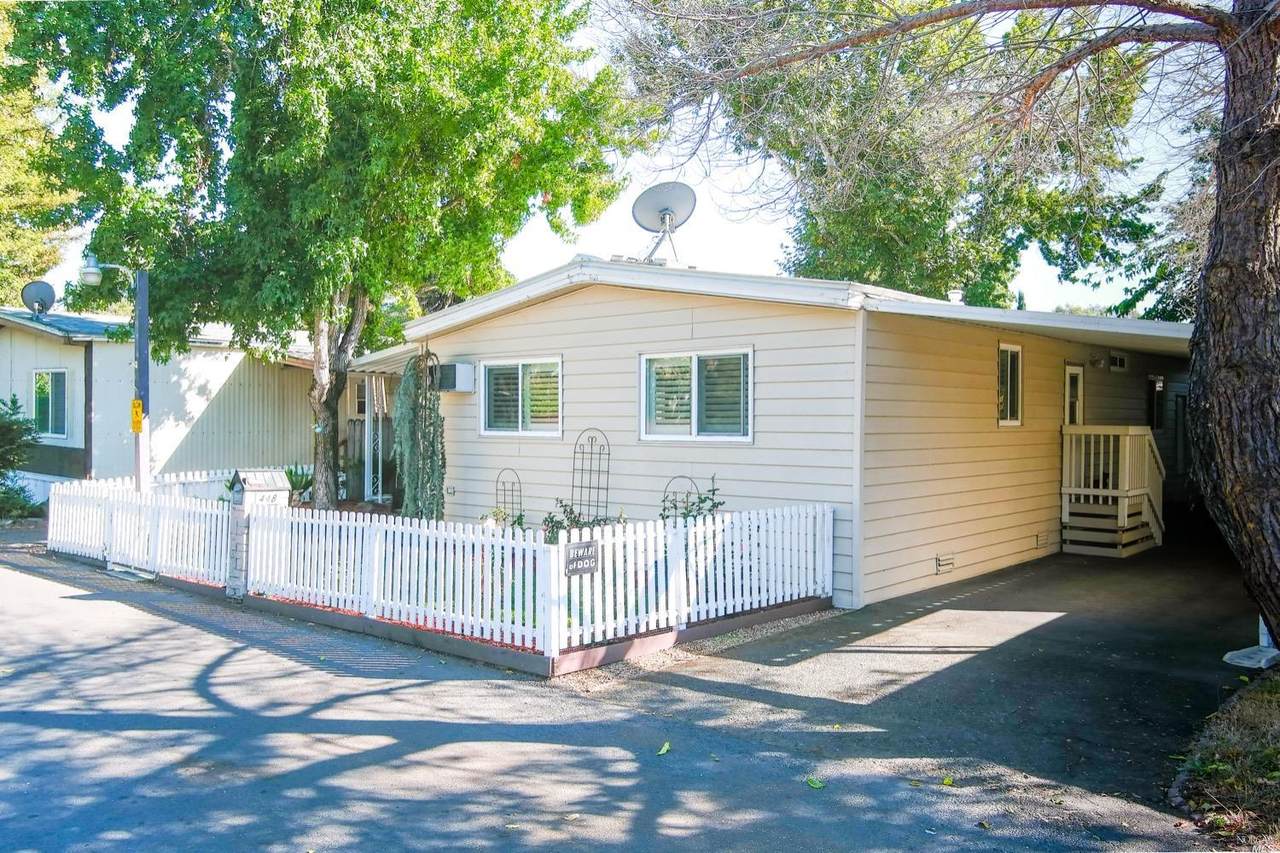 448 Mccoy Avenue - Photo 1