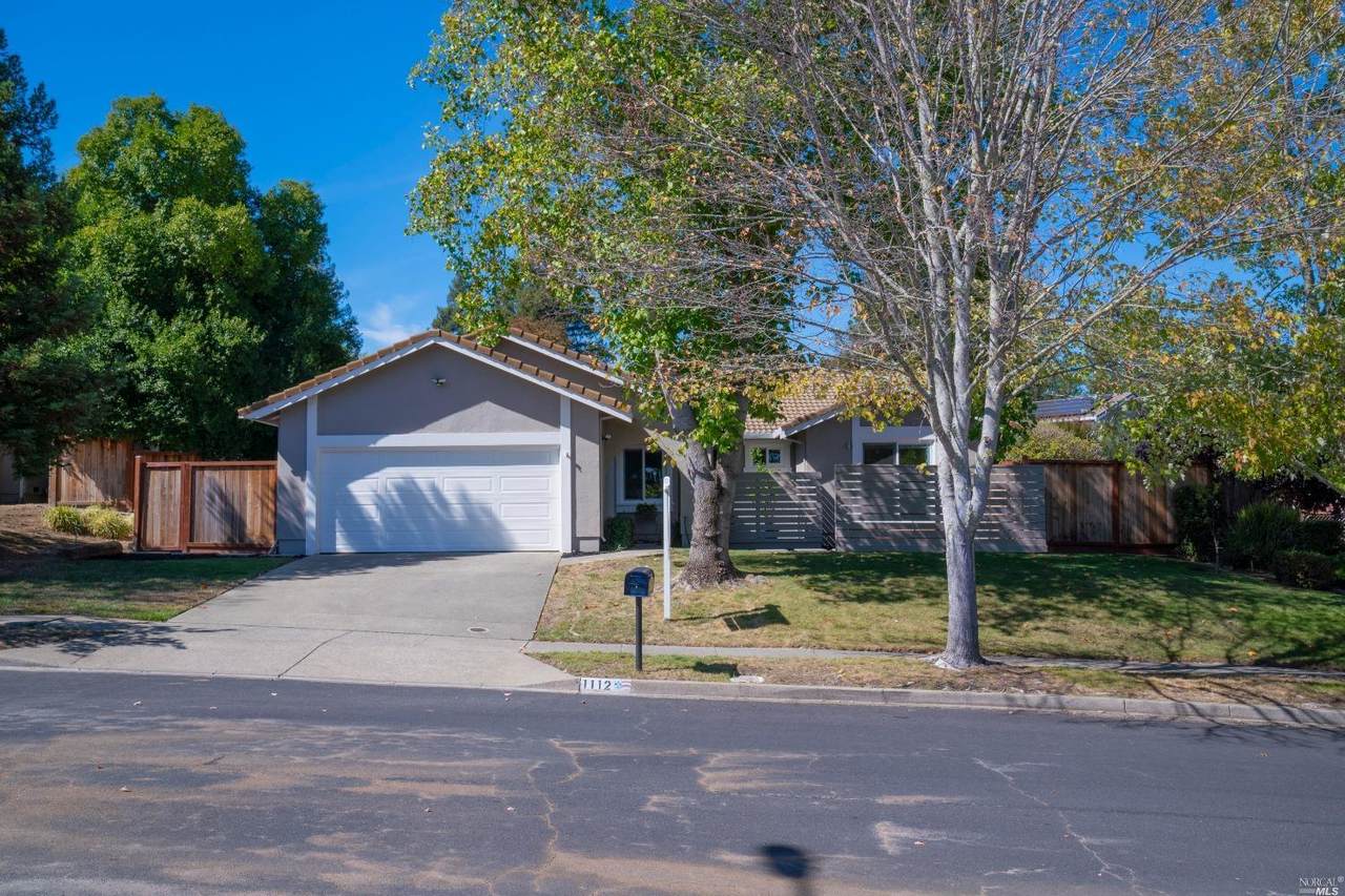 1112 Morningside Drive - Photo 1