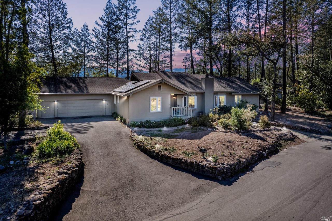 128 Knoll Circle - Photo 1
