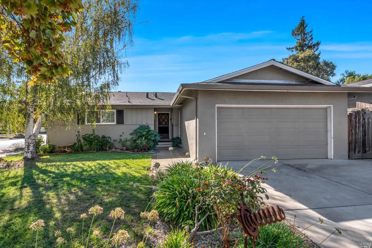 2501 Macgregor Court - Photo 1