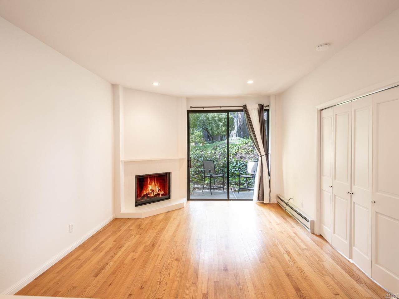 554 Seaver Drive - Photo 1