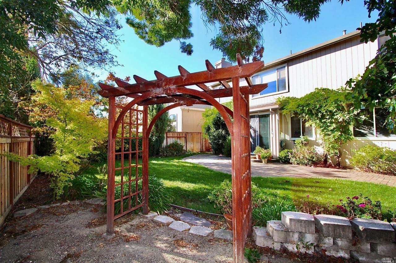 2626 Arrowhead Drive - Photo 1