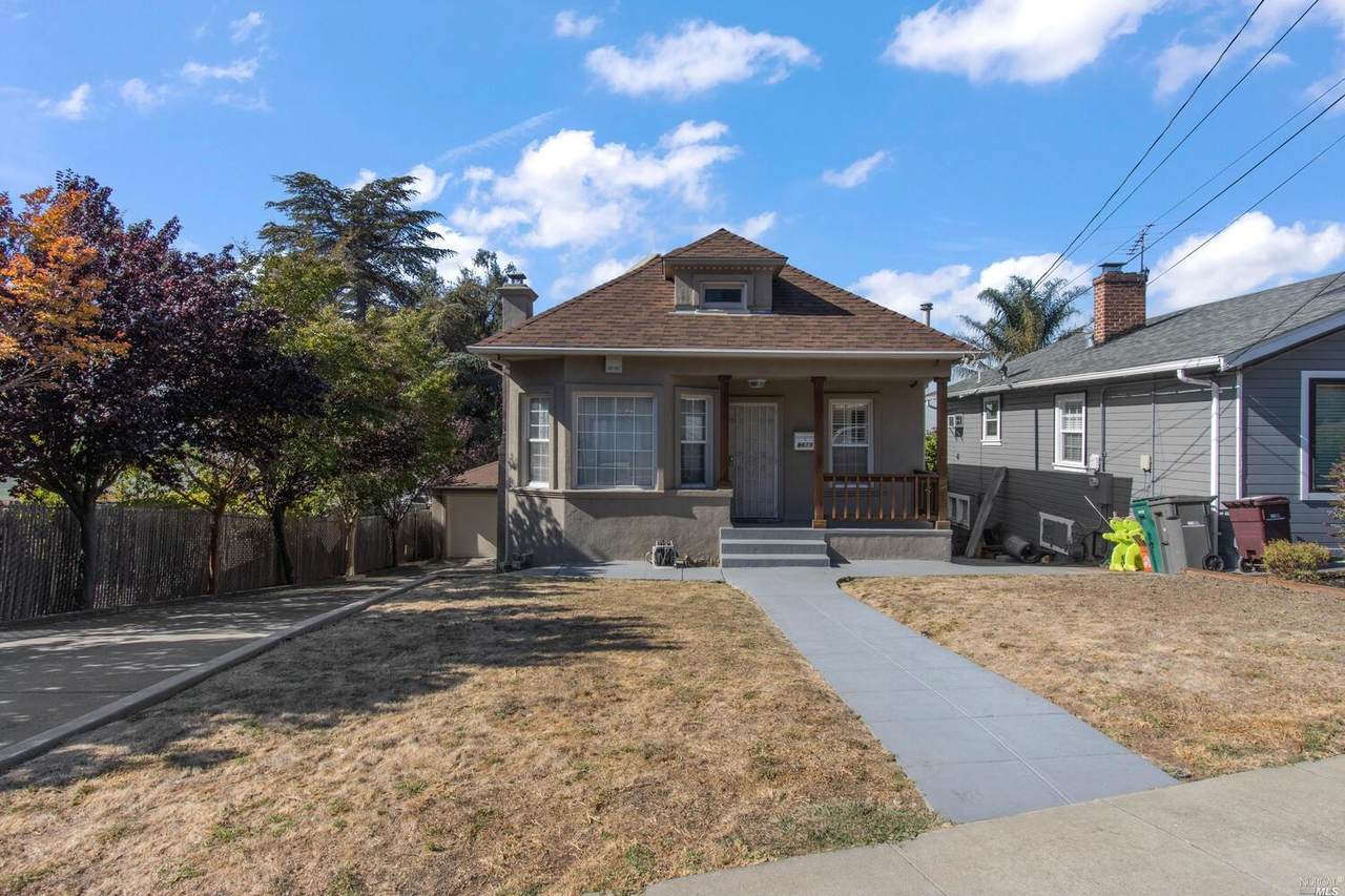 9619 Burr Street - Photo 1