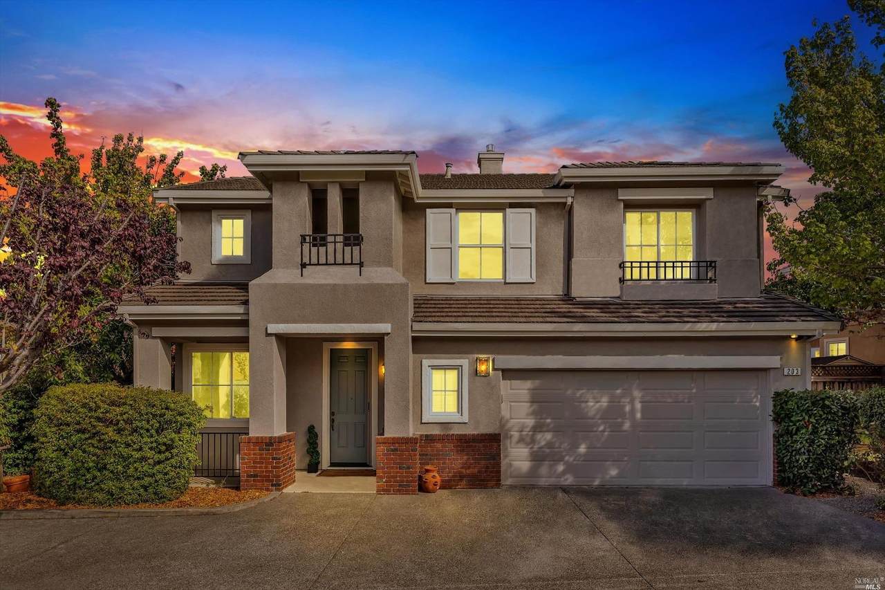 203 Cambridge Lane - Photo 1