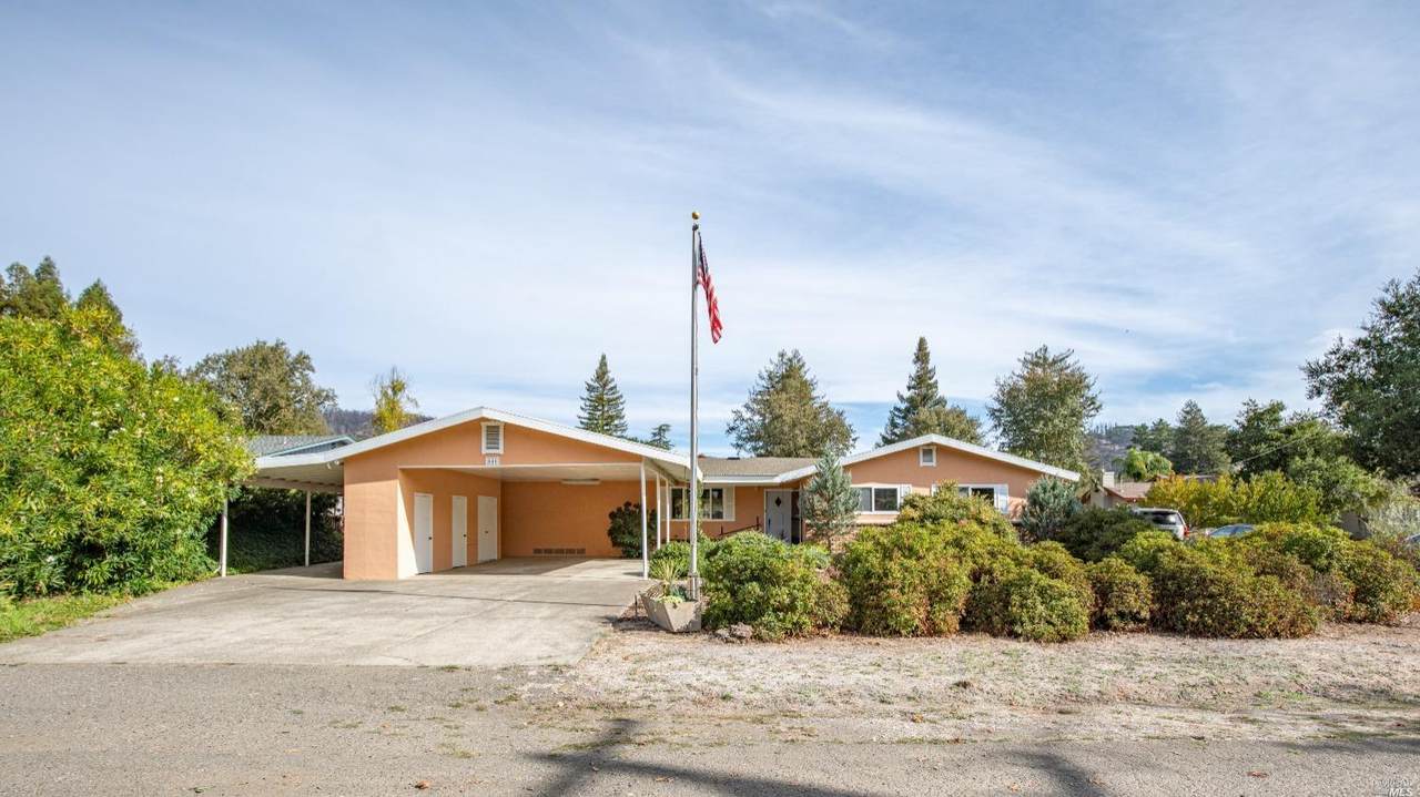 541 Los Alamos Road - Photo 1