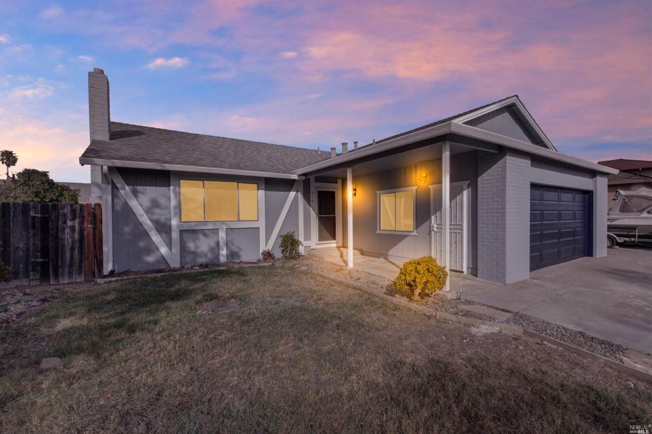 610 Pintail Drive - Photo 1