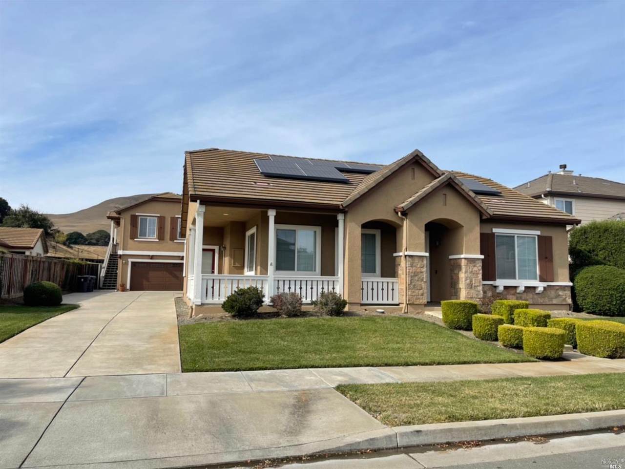 852 Antiquity Drive - Photo 1