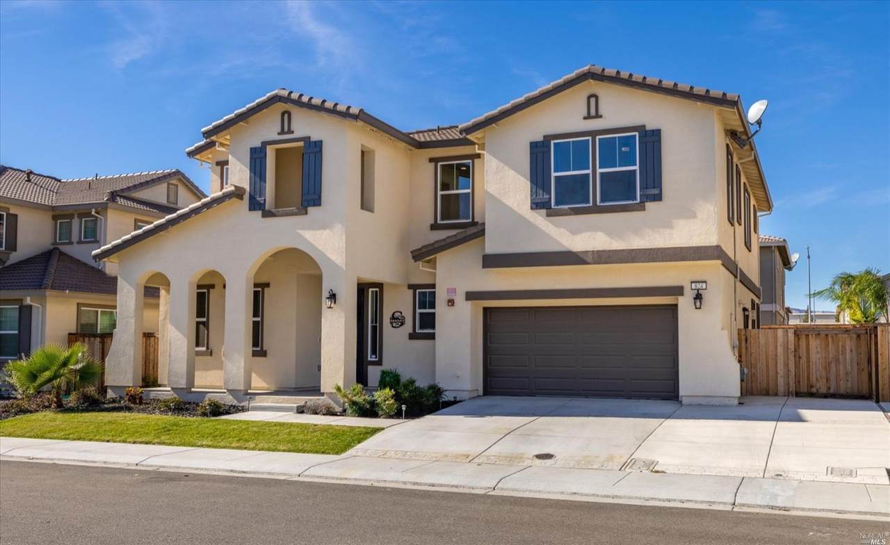 824 Roadrunner Way - Photo 1
