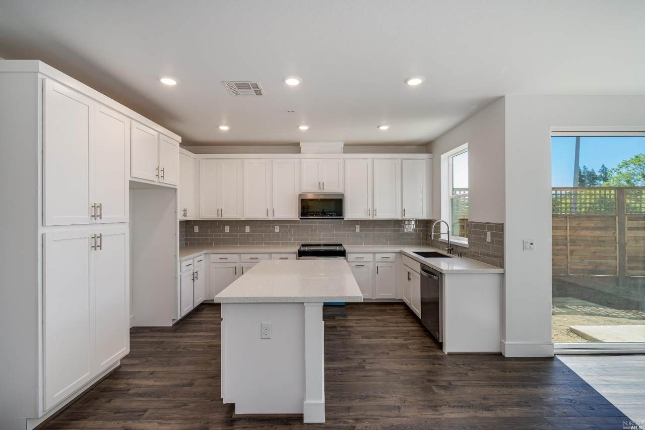 1694 Alnico Lane - Photo 1