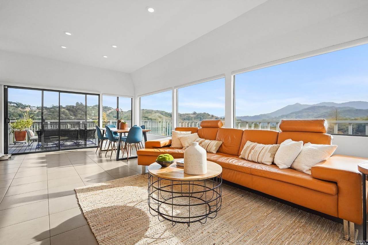 64 Oak Knoll Drive - Photo 1