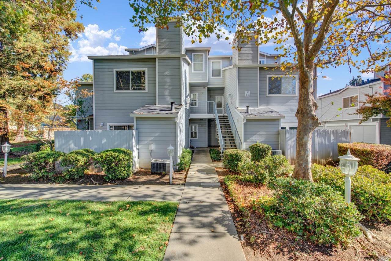 1850 Blossom Avenue - Photo 1