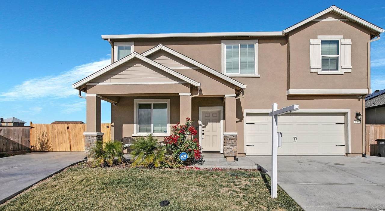 4476 Broadway Chase - Photo 1