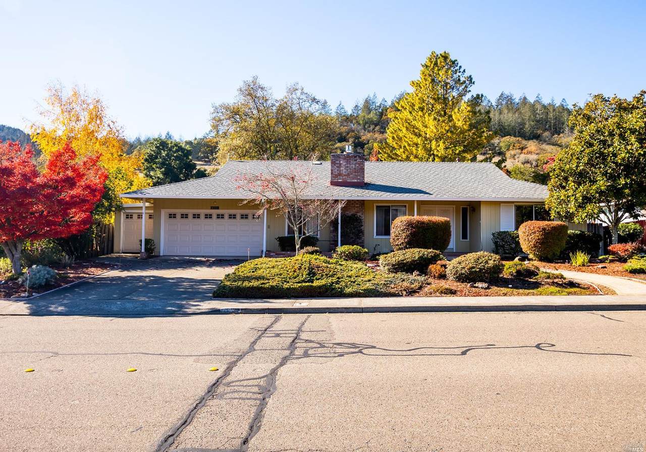 7372 Oakmont Drive - Photo 1