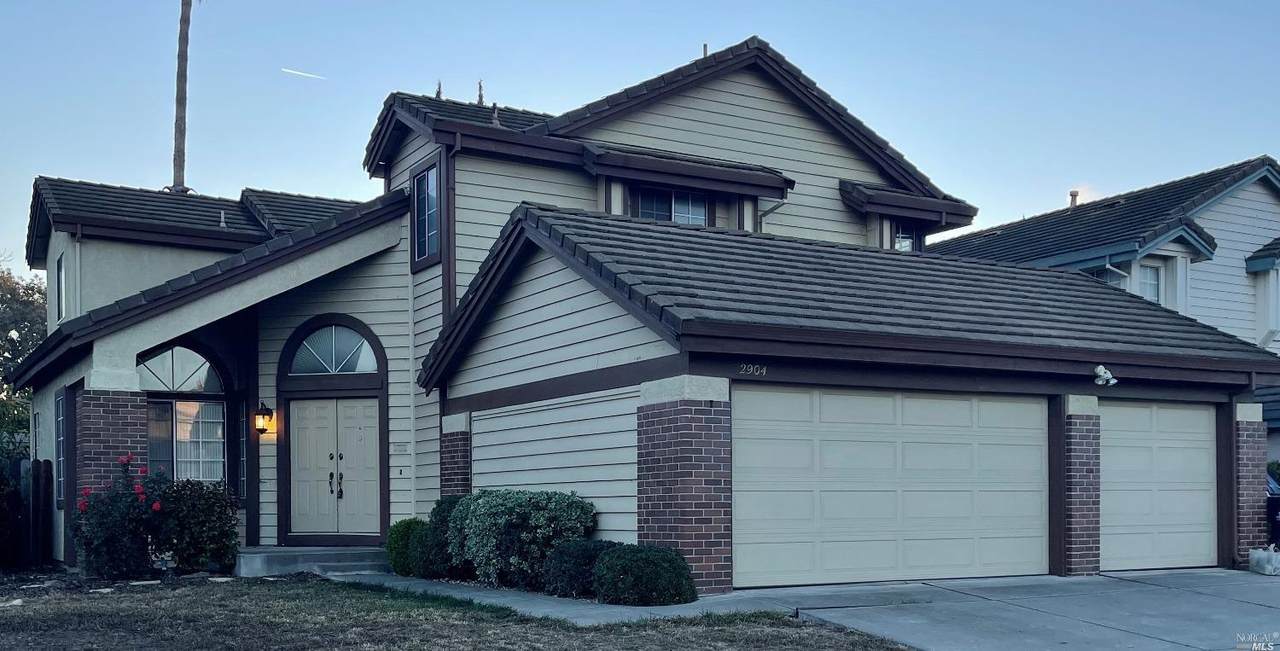 2904 Willow Court - Photo 1