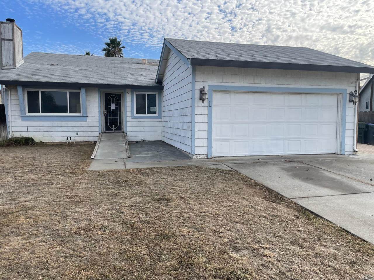 1009 Bering Court - Photo 1
