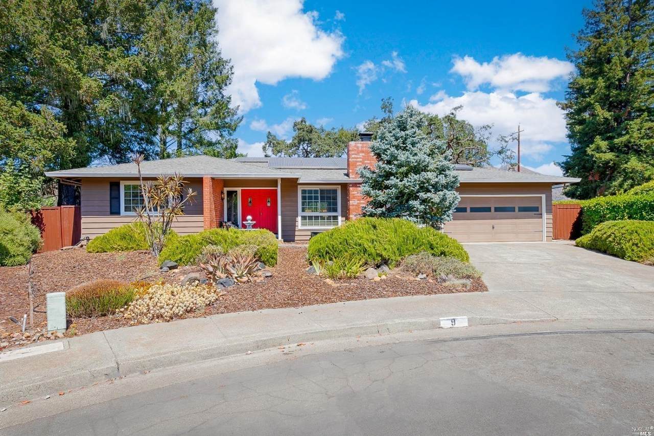 9 Oakcrest Place - Photo 1