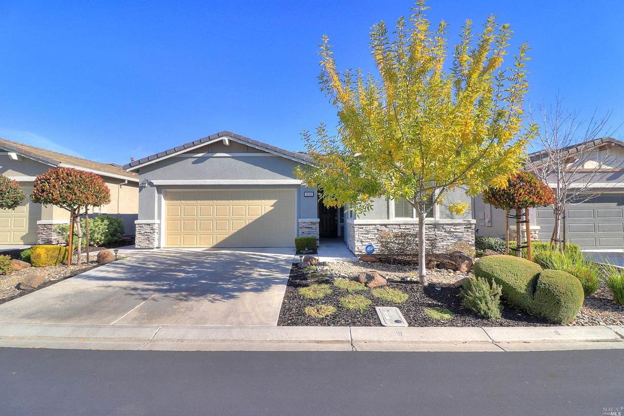 539 Valley Landing Lane - Photo 1