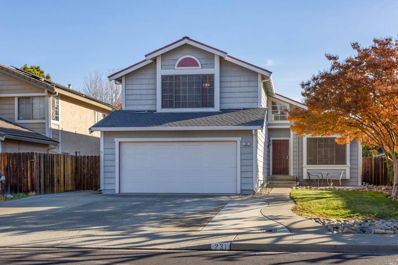 231 Putnam Court - Photo 1
