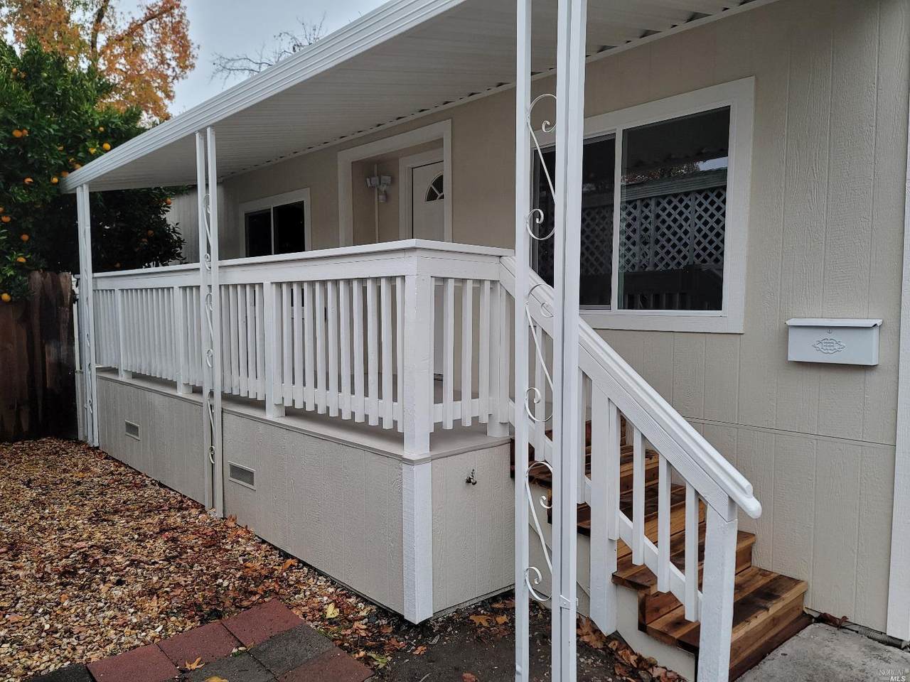 91 Leisure Park Circle - Photo 1
