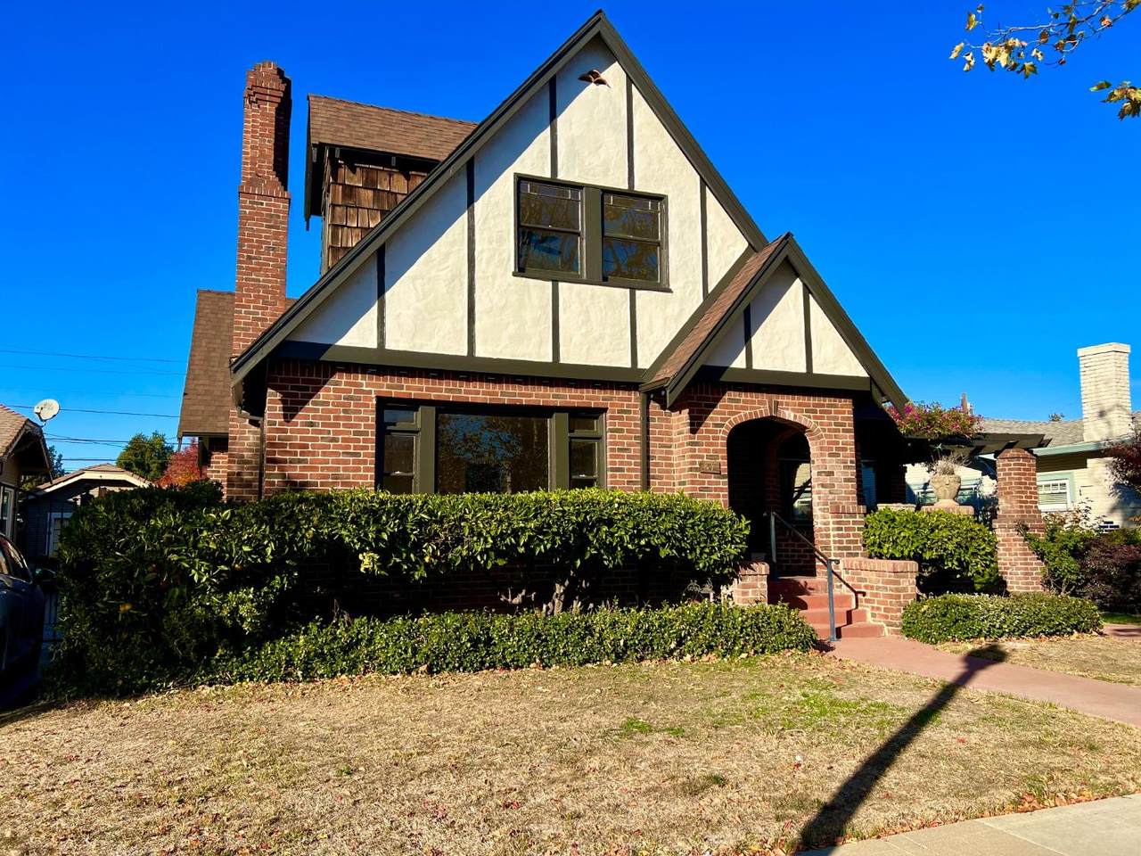 37 Cleveland Street - Photo 1