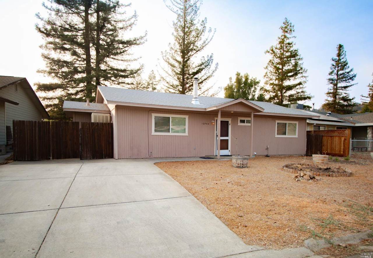 12744 Blue Heron Court - Photo 1