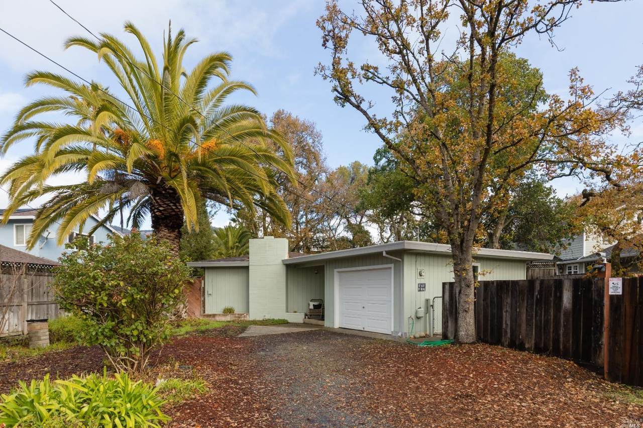 2072 Feliz Road - Photo 1