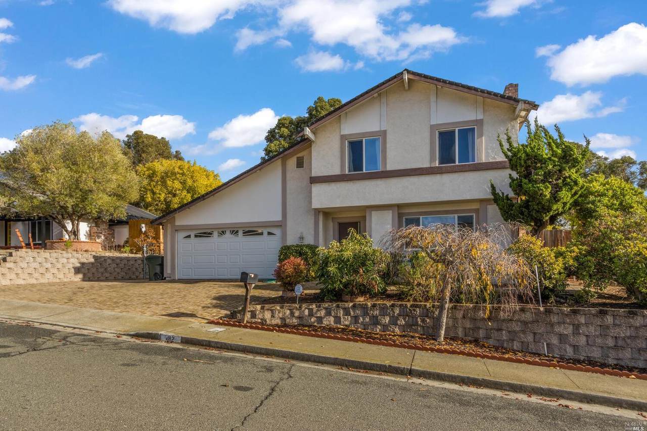412 Turner Drive - Photo 1