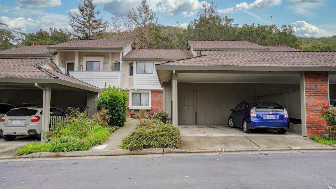 11 Woodstock Court - Photo 1
