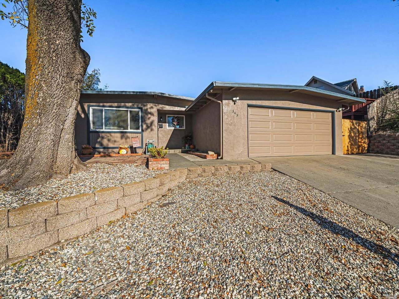 343 Springvalley Drive - Photo 1