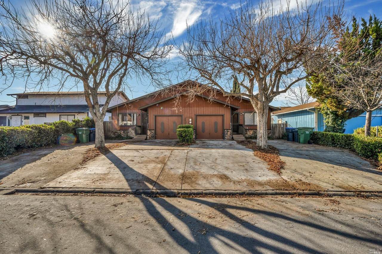 15335 Highlands Harbor Road - Photo 1