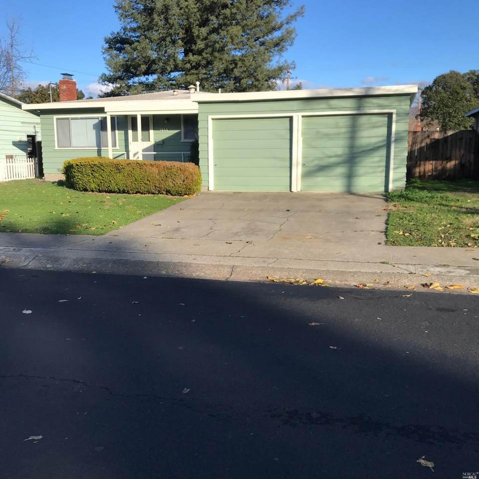 1353 Rose Avenue - Photo 1