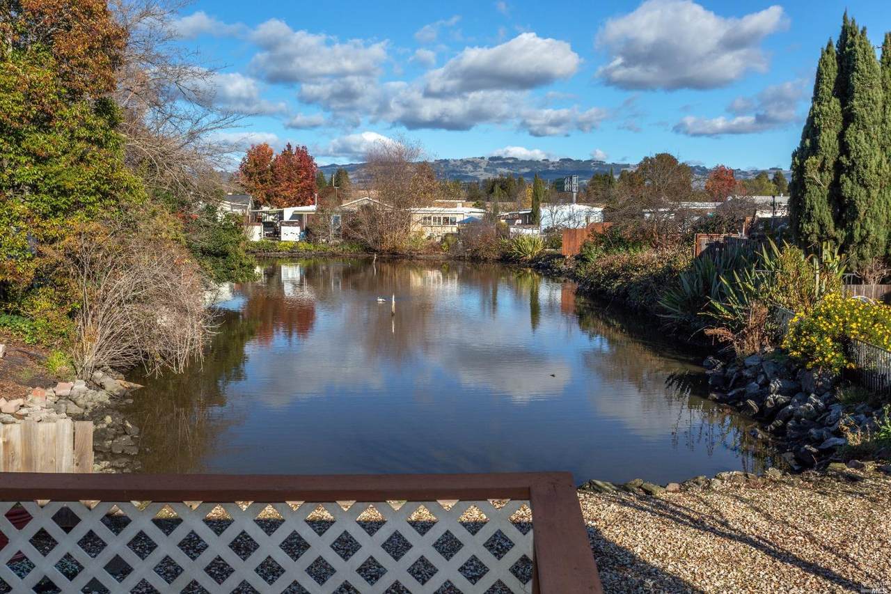 300 Stony Point Road - Photo 1
