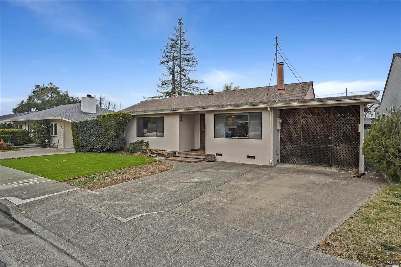 931 Maxwell Street - Photo 1