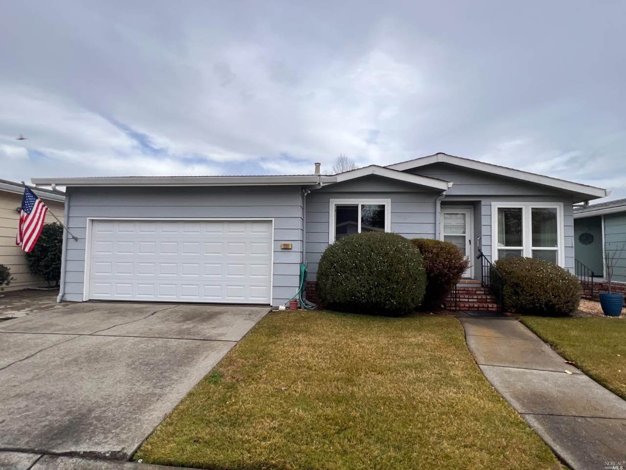 1955 Pinercrest Drive - Photo 1