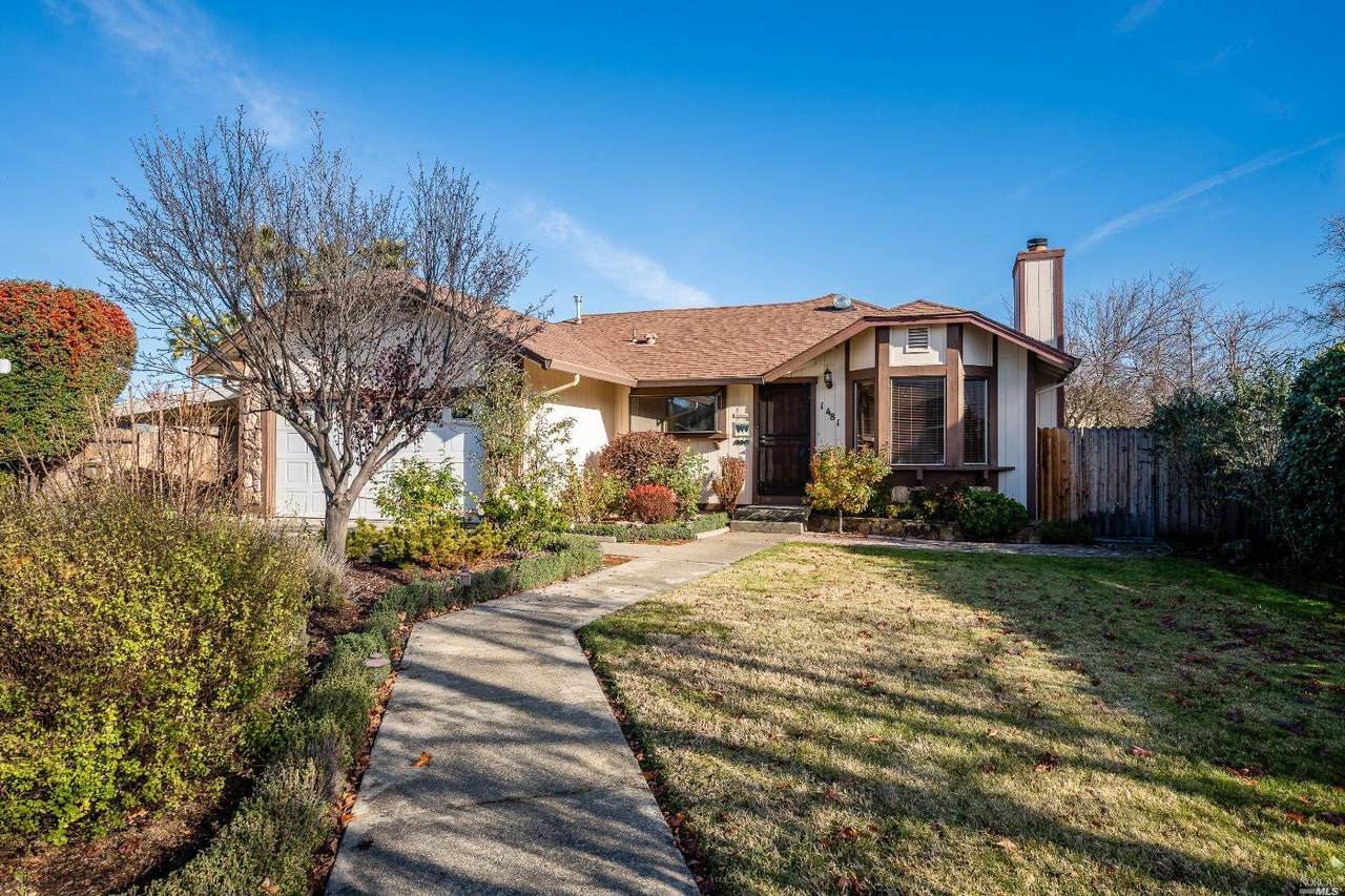 1481 Riesling Court - Photo 1