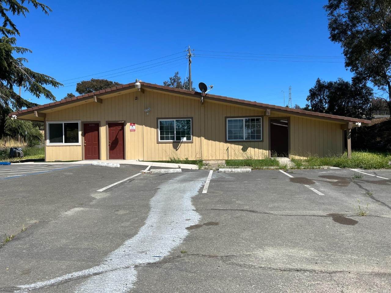 1235 Warren Avenue - Photo 1